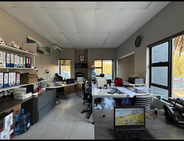 OFFICE PROPERTY TO RENT IN ELDORAIGNE
